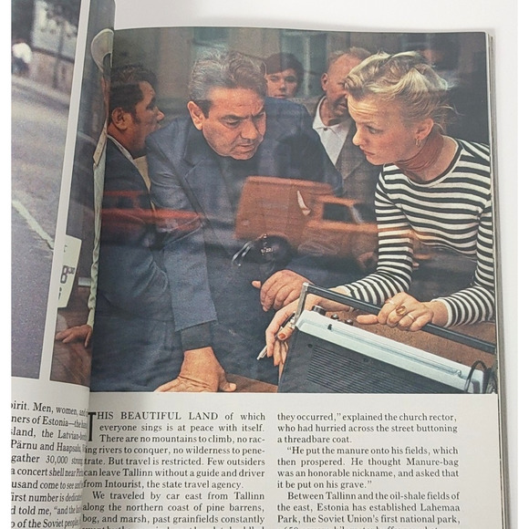 National Geographic Magazine April 1980 Texas Washington Cathedral Monkeys - Picture 6 of 8